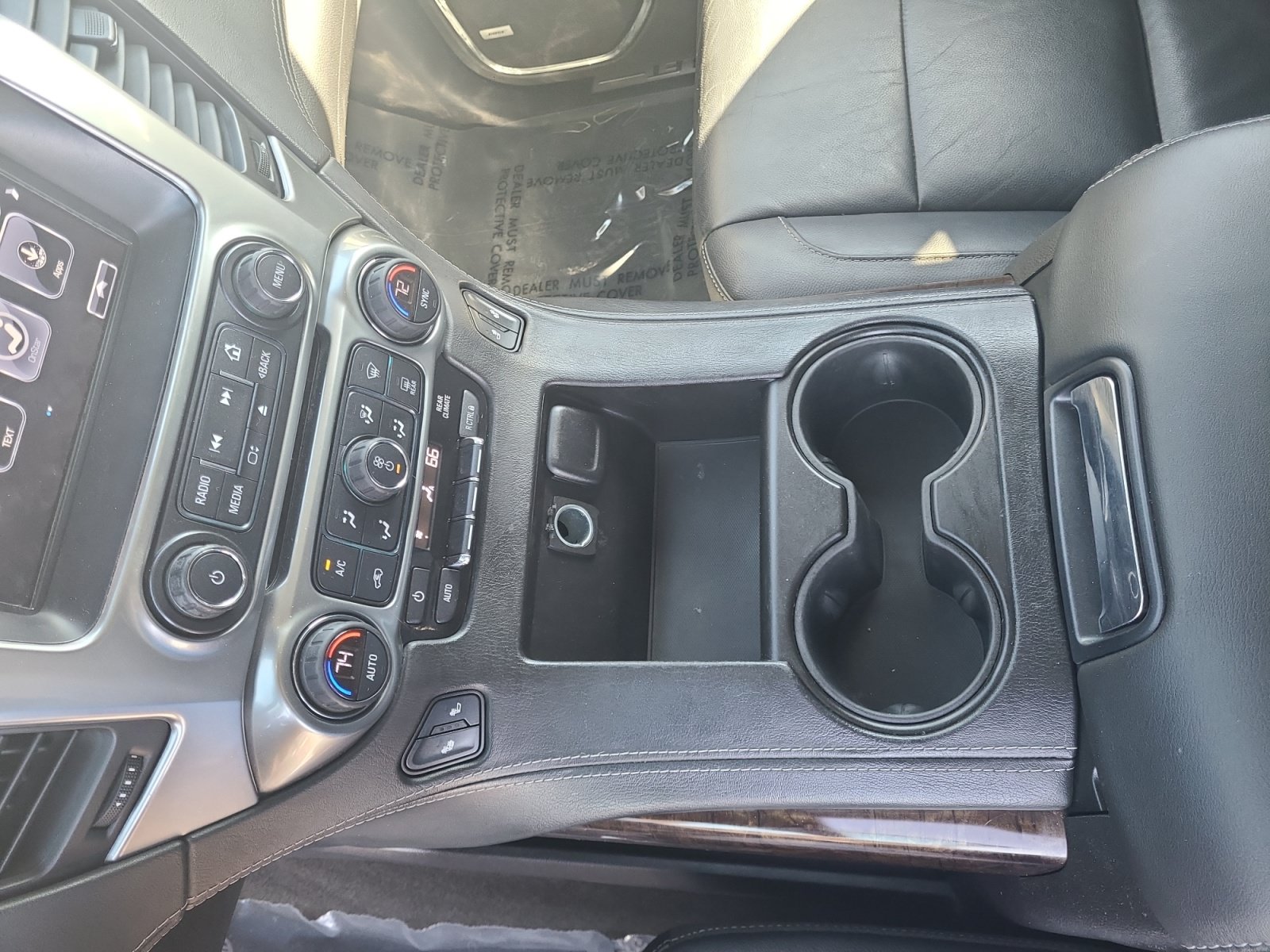 Used 2017 Chevrolet Suburban LT RWD image 15
