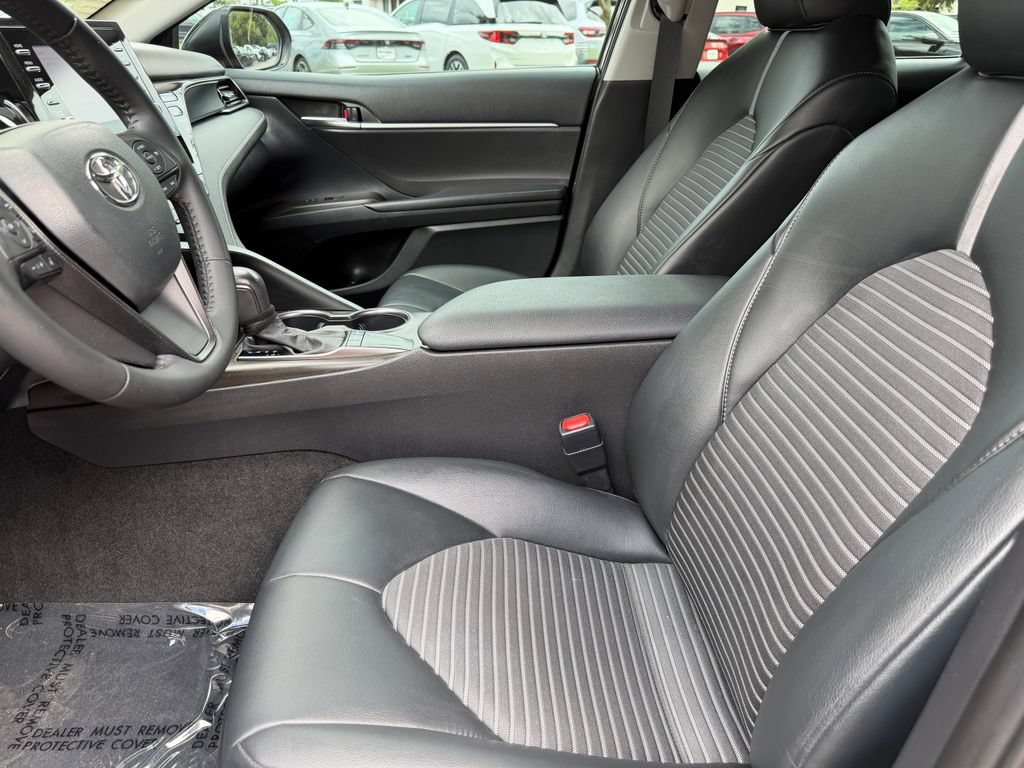 Used 2023 Toyota Camry SE w/ Convenience Package FWD image 17