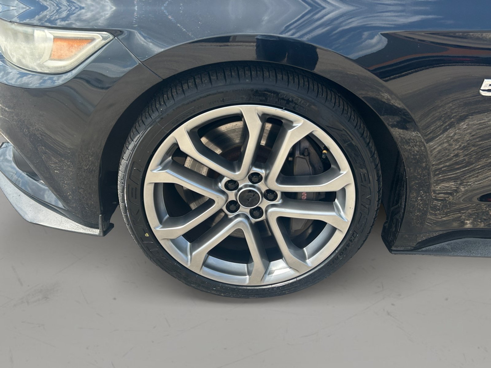 Used 2016 Ford Mustang GT w/ GT Performance Package RWD image 9