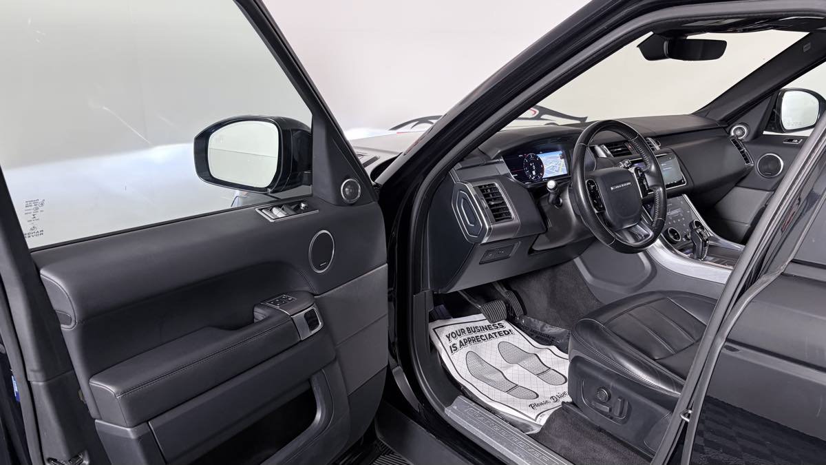 Used 2018 Land Rover Range Rover Sport HSE AWD/4WD image 11
