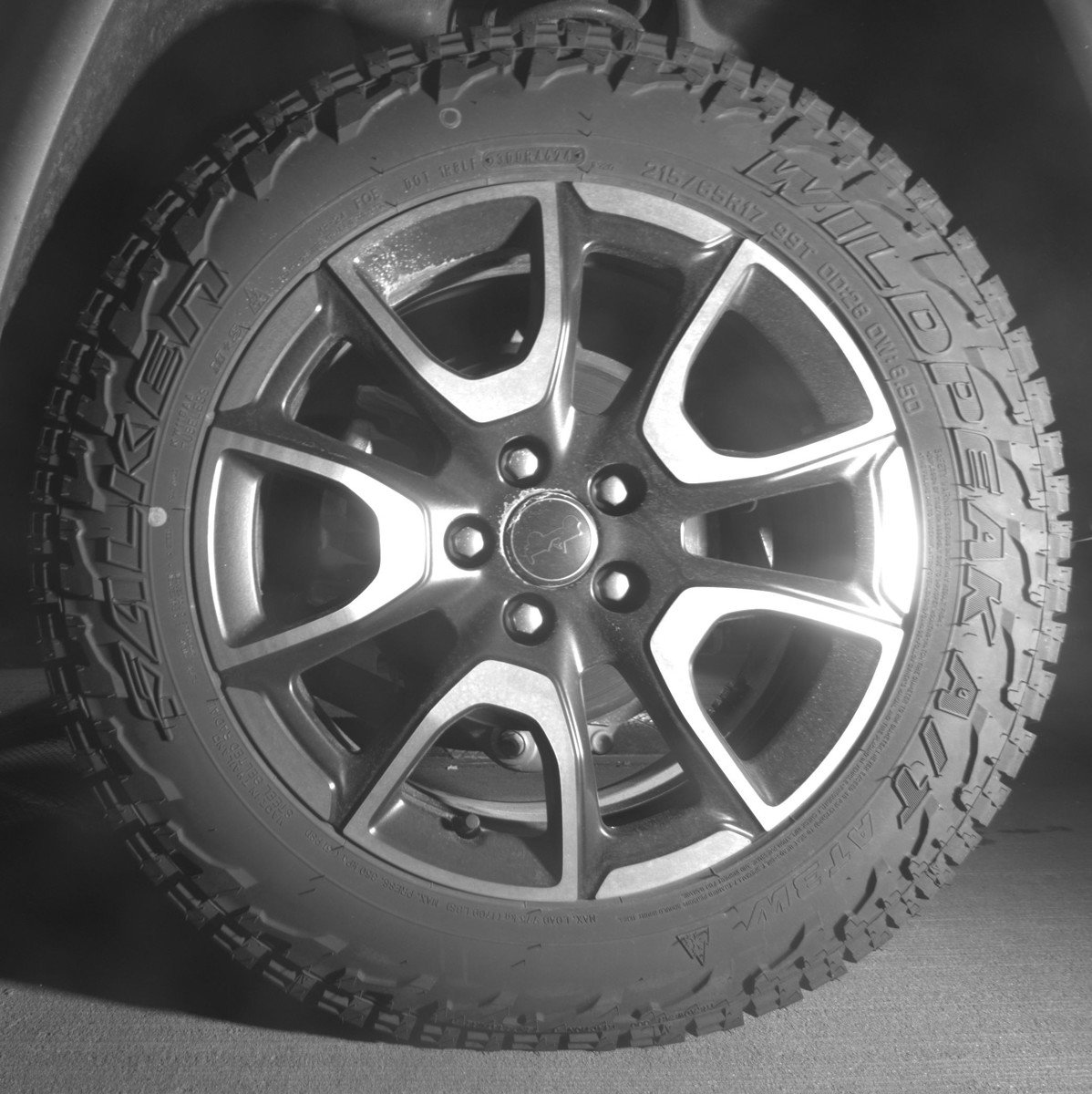 Used 2025 Jeep Compass Trailhawk image 14