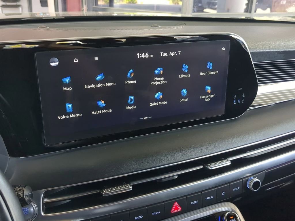 Used 2023 Hyundai Palisade Calligraphy image 16