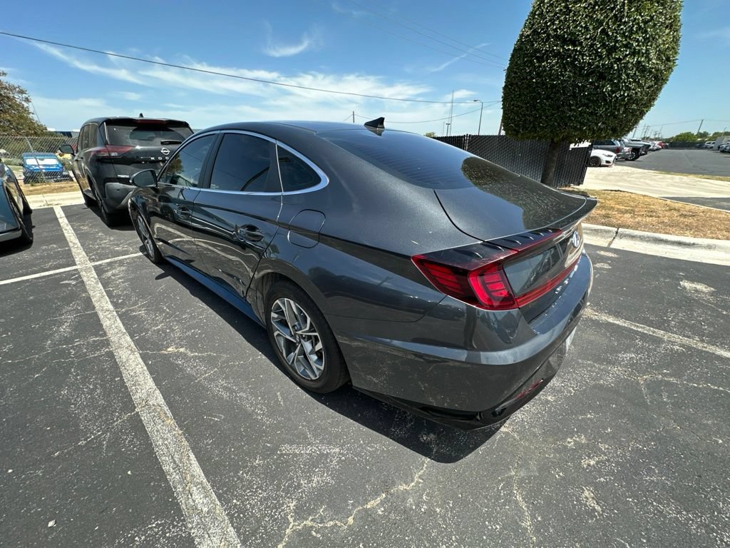 Certified 2022 Hyundai Sonata SEL FWD image 4