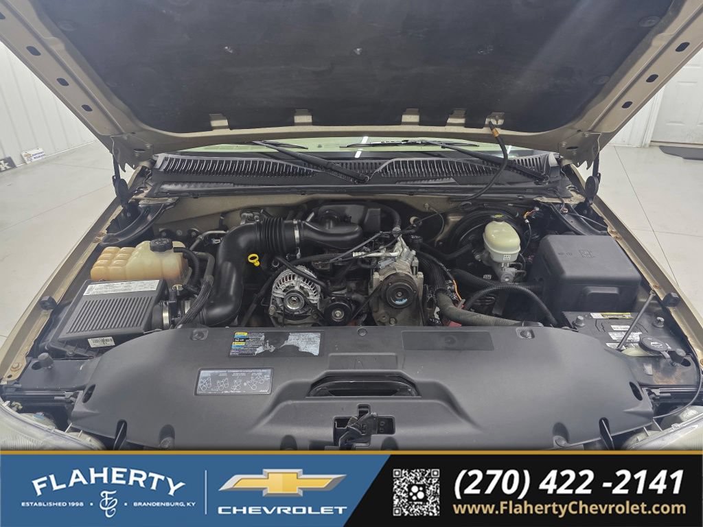 Used 2005 GMC Sierra 1500 W/T RWD image 12