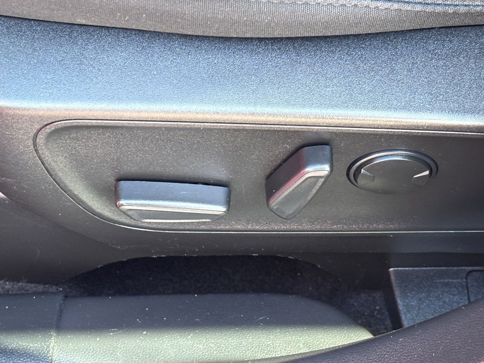 Used 2023 Ford Escape Active AWD/4WD image 19