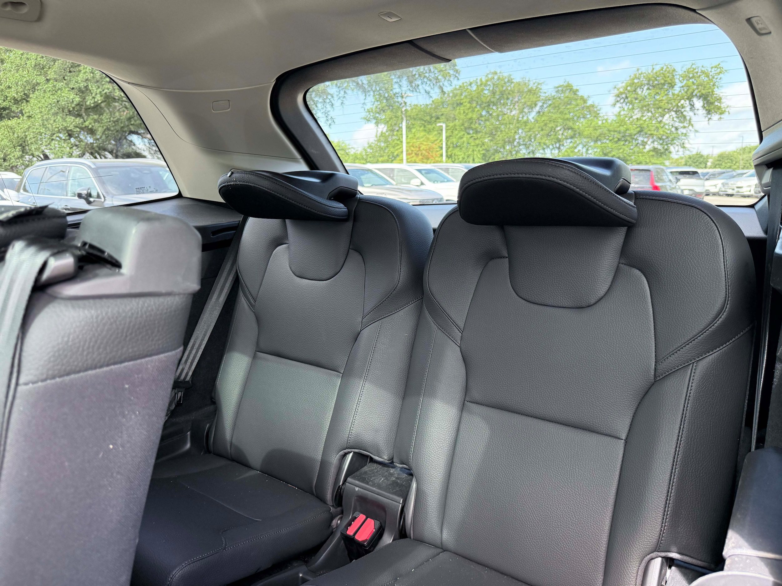 Certified 2023 Volvo XC90 T8 Plus AWD/4WD image 19