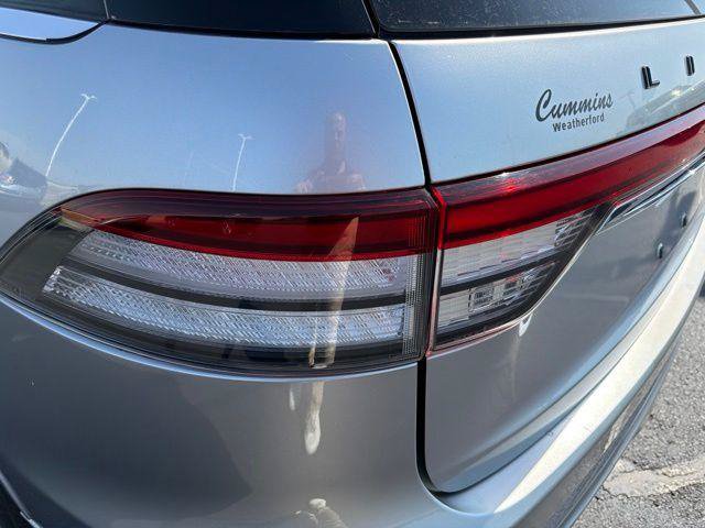 Used 2021 Lincoln Aviator Black Label w/ Class IV Trailer Tow Package AWD/4WD image 44