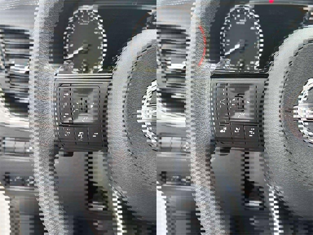 Certified 2023 Nissan Rogue SV image 21