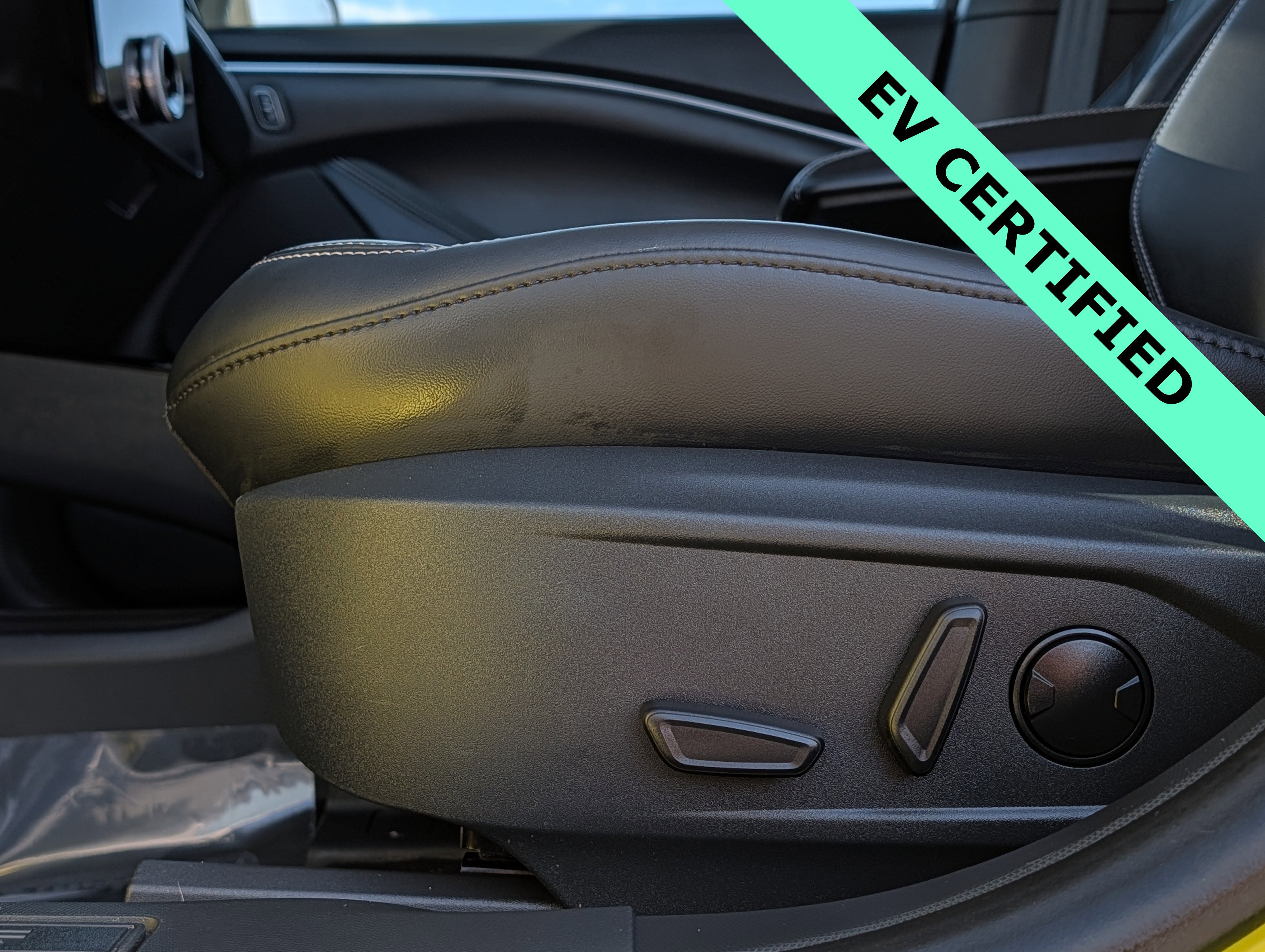 Certified 2025 Ford Mustang Mach-E Select w/ Comfort Package Lite AWD/4WD image 21