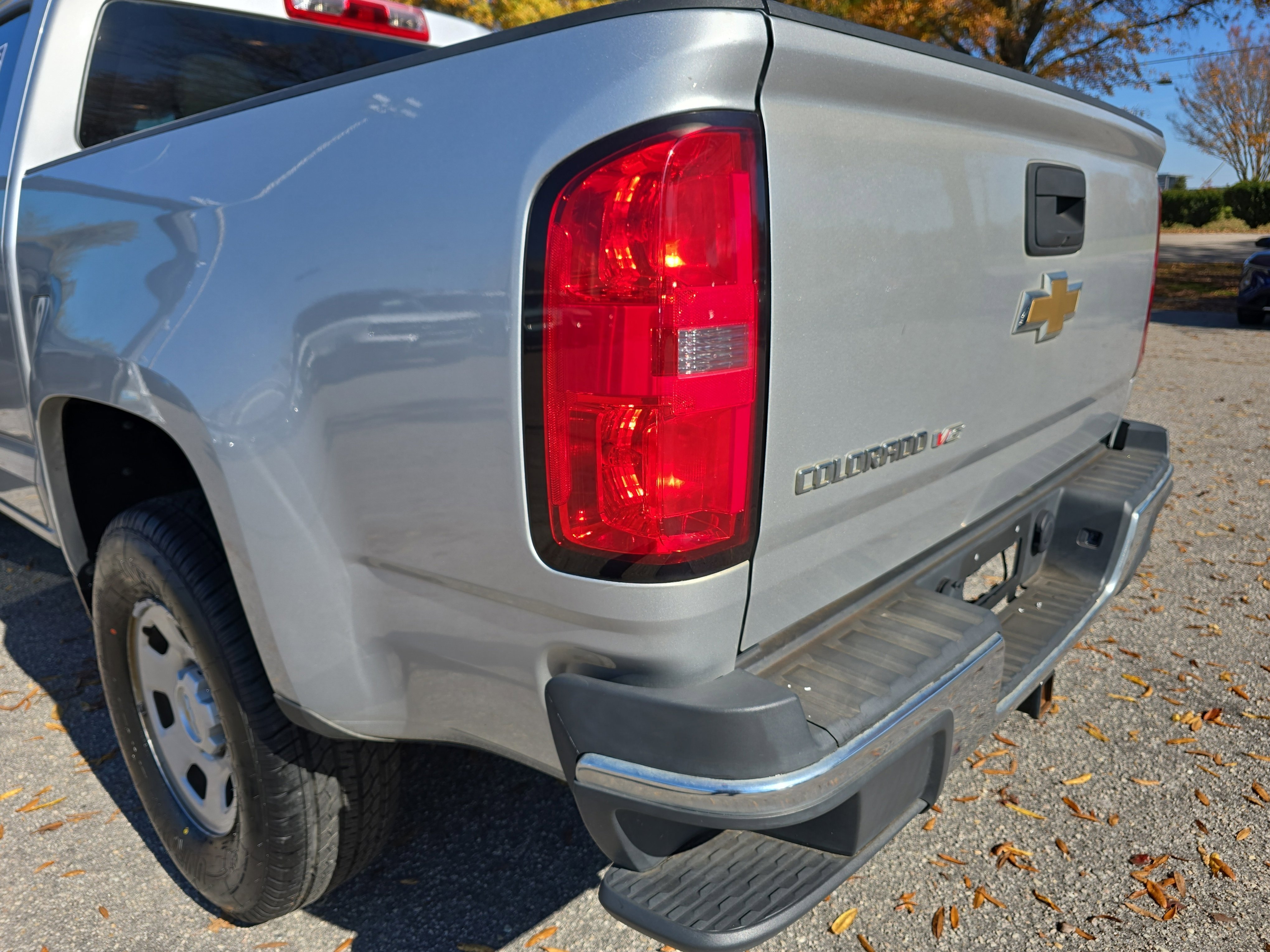 Used 2020 Chevrolet Colorado W/T w/ WT Convenience Package image 34