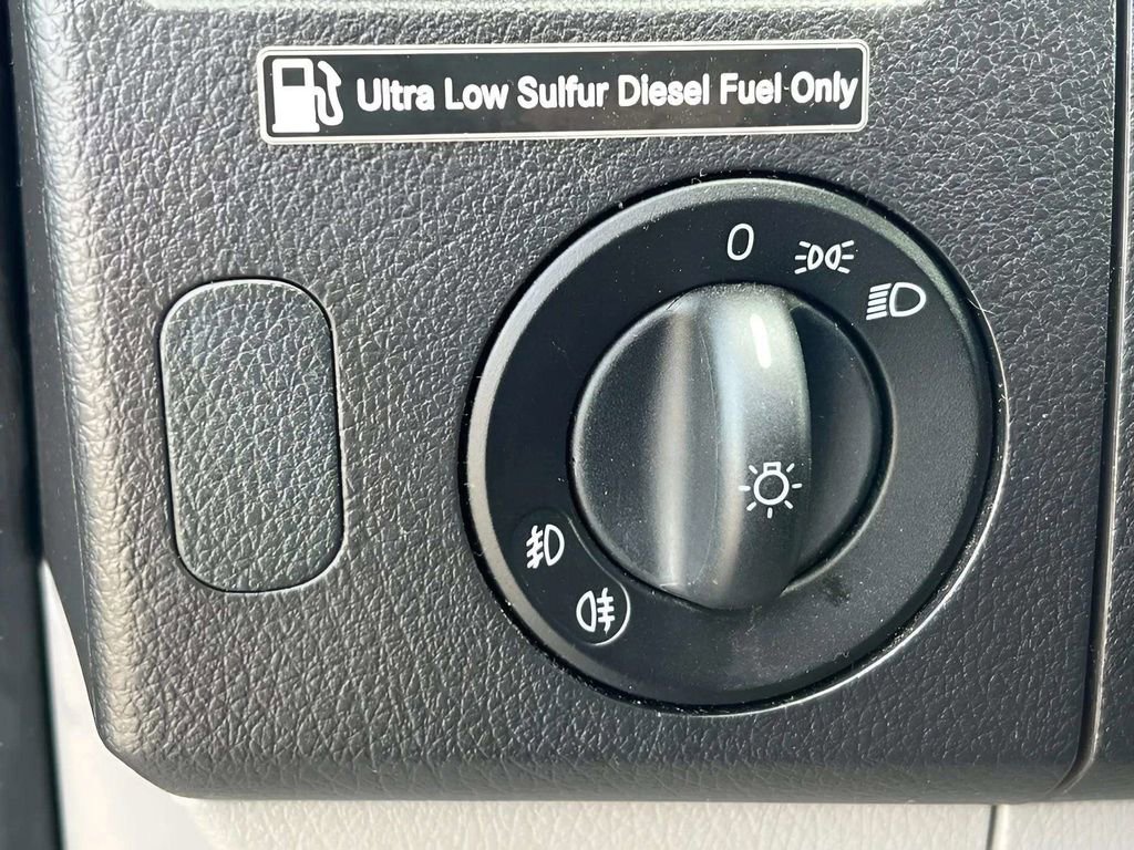 Used 2018 Mercedes-Benz Sprinter 2500 image 17