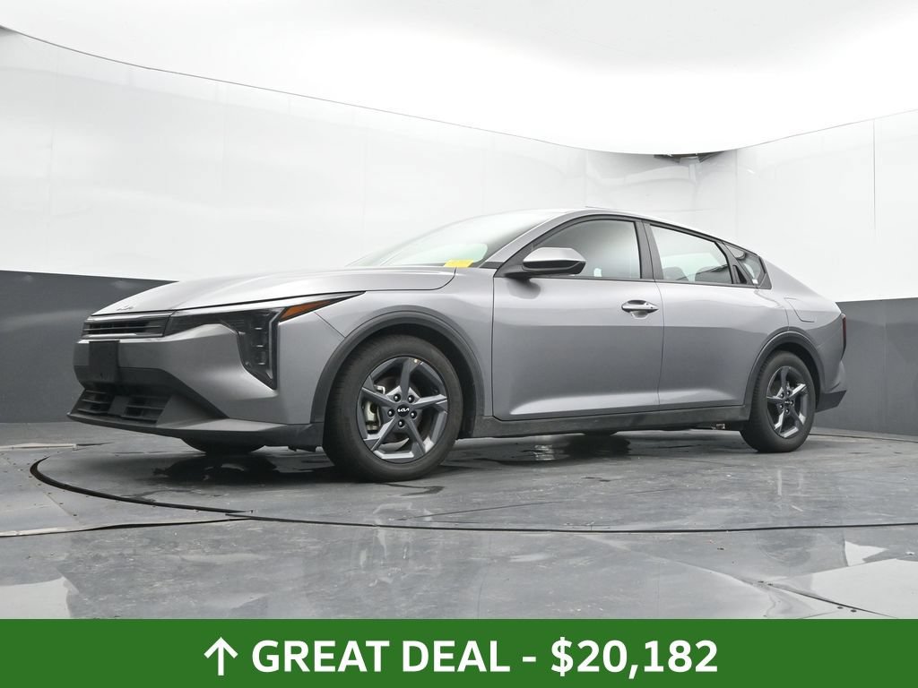 Used 2025 Kia K4 FWD image 41