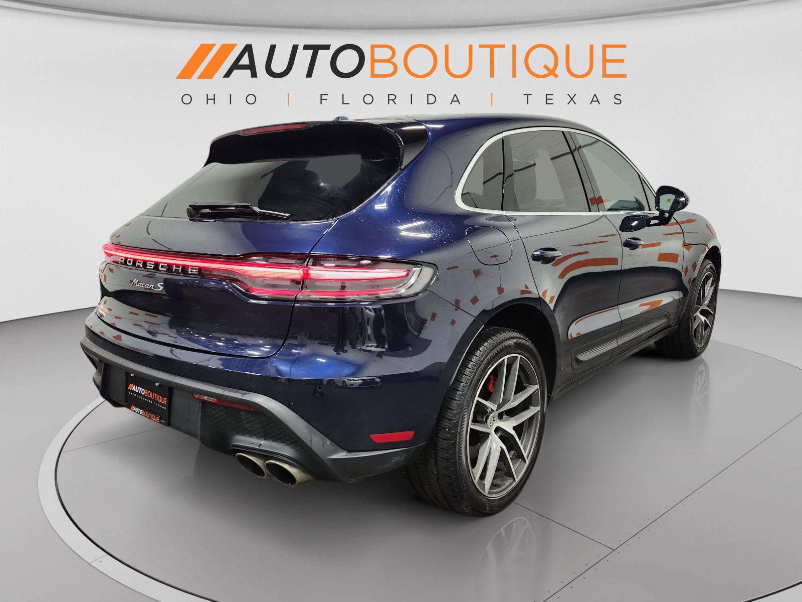 Used 2023 Porsche Macan S AWD/4WD image 19