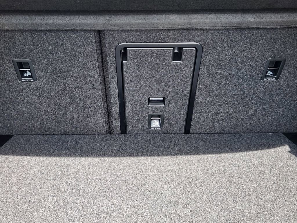 New 2025 Volkswagen GTI SE image 16