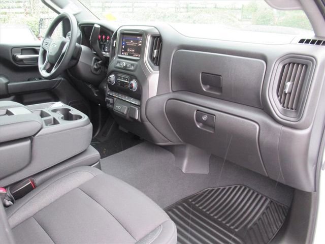Used 2025 Chevrolet Silverado 1500 Custom Trail Boss AWD/4WD image 11