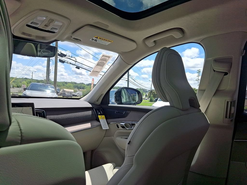 New 2026 Volvo XC90 B6 Ultra w/ Lounge Package AWD/4WD image 11