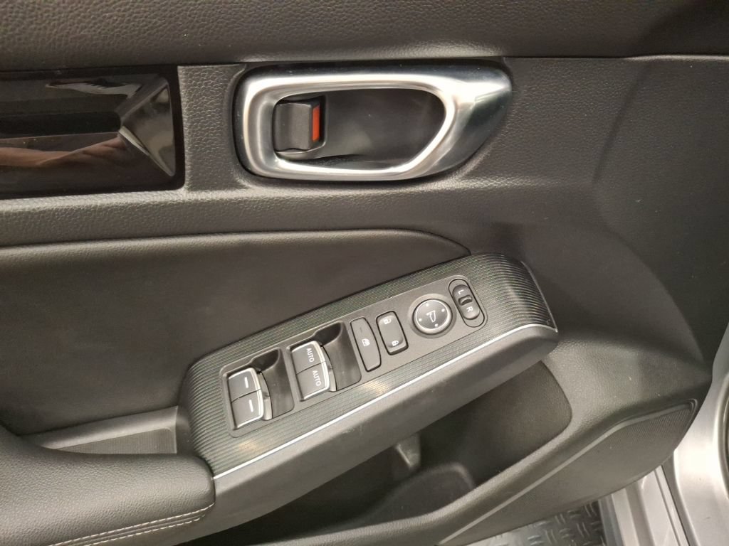 Used 2022 Honda Civic Sport Touring image 16