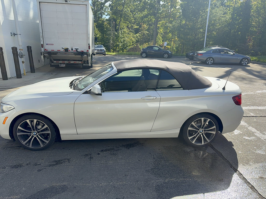 Used 2017 BMW 230i xDrive Convertible AWD/4WD image 4