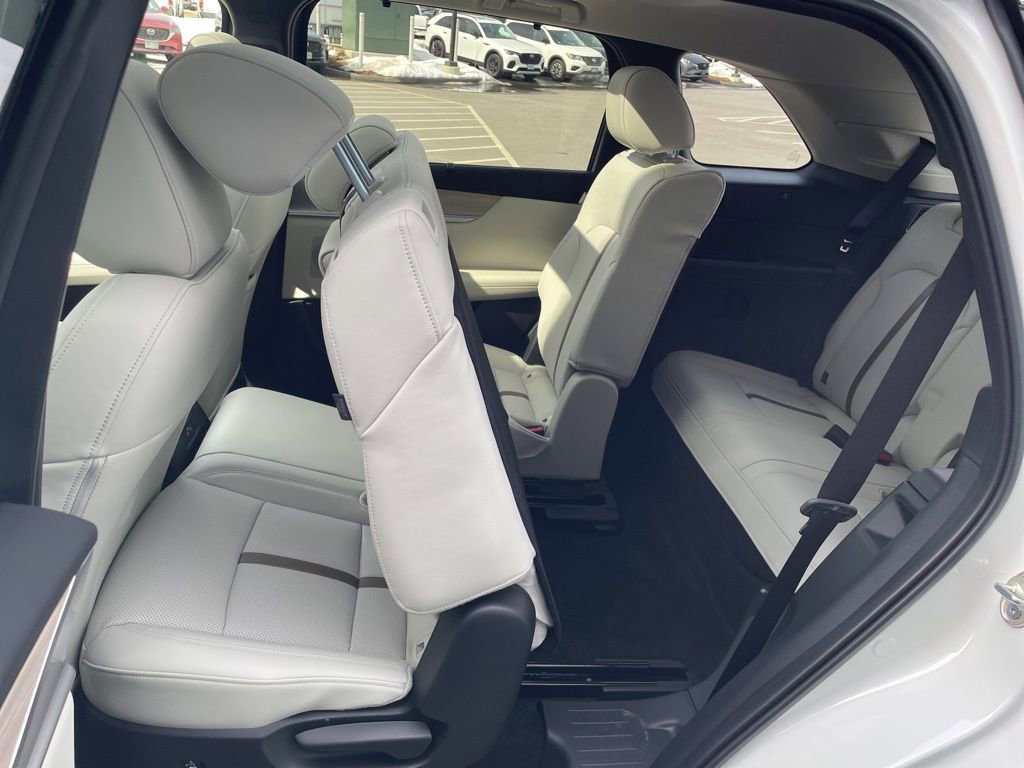 New 2026 MAZDA CX-90 3.3 Turbo w/ Premium Plus Pkg image 12