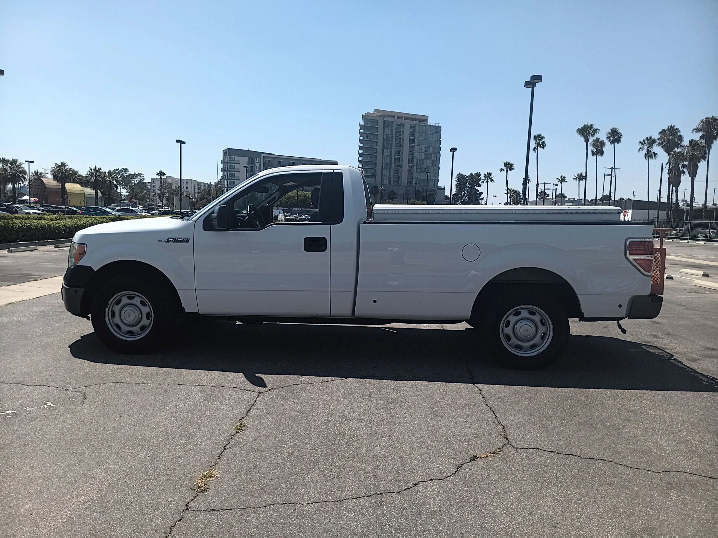 Used 2014 Ford F150 XL w/ Trailer Tow Package image 5