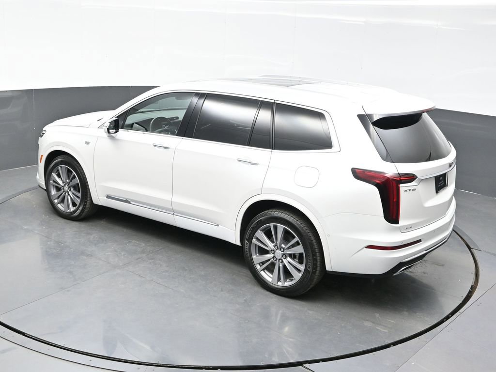Certified 2025 Cadillac XT6 Premium Luxury w/ Platinum Package image 39