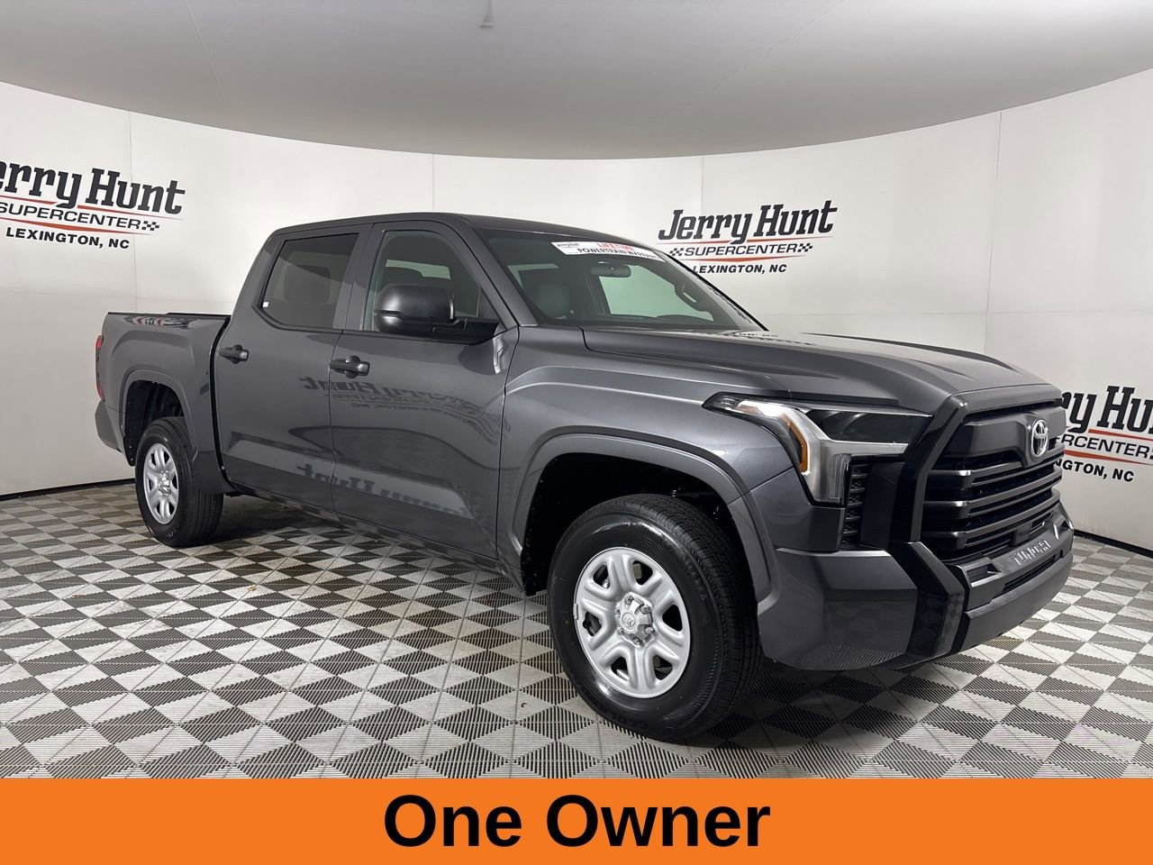 Used 2025 Toyota Tundra SR image 4