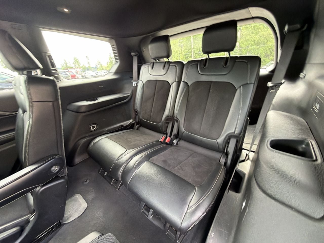 Used 2023 Jeep Grand Cherokee L Laredo AWD/4WD image 21