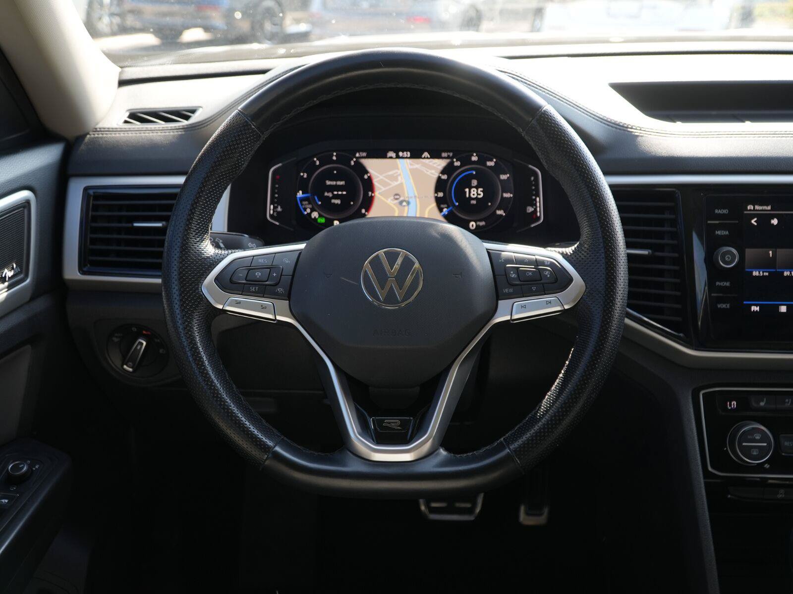 Used 2023 Volkswagen Atlas SEL Premium AWD/4WD image 24