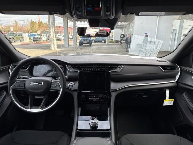 New 2026 Jeep Grand Cherokee L Laredo image 12