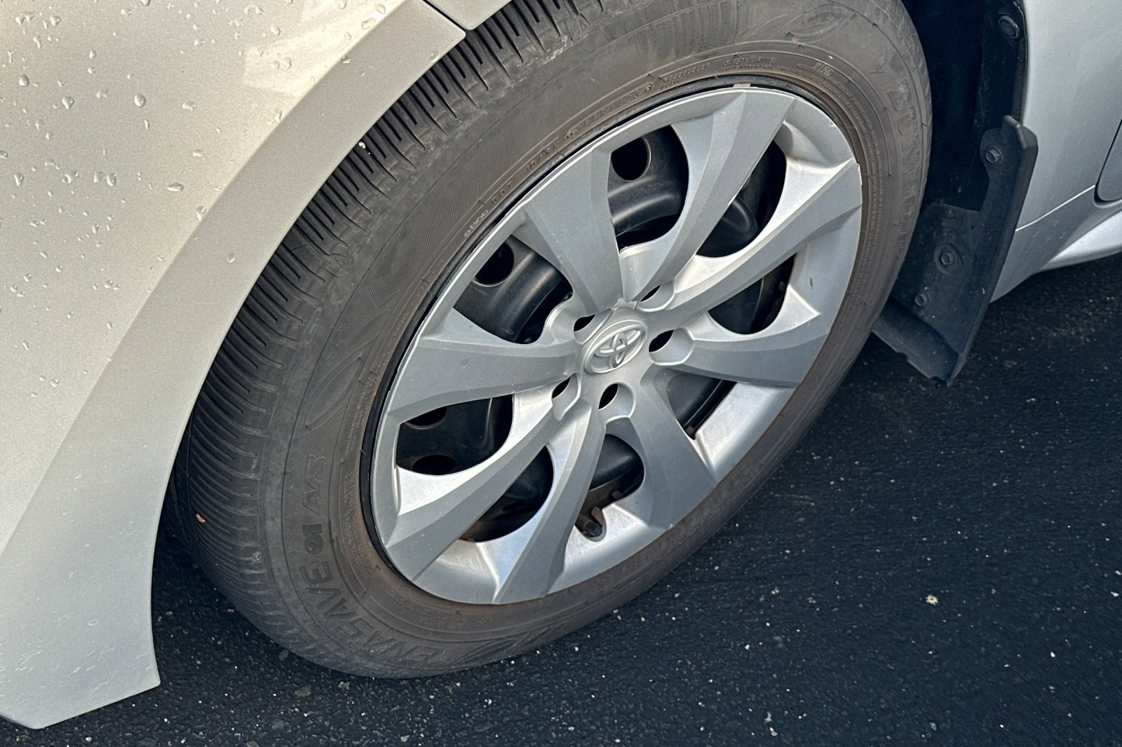 Certified 2023 Toyota Corolla LE image 7