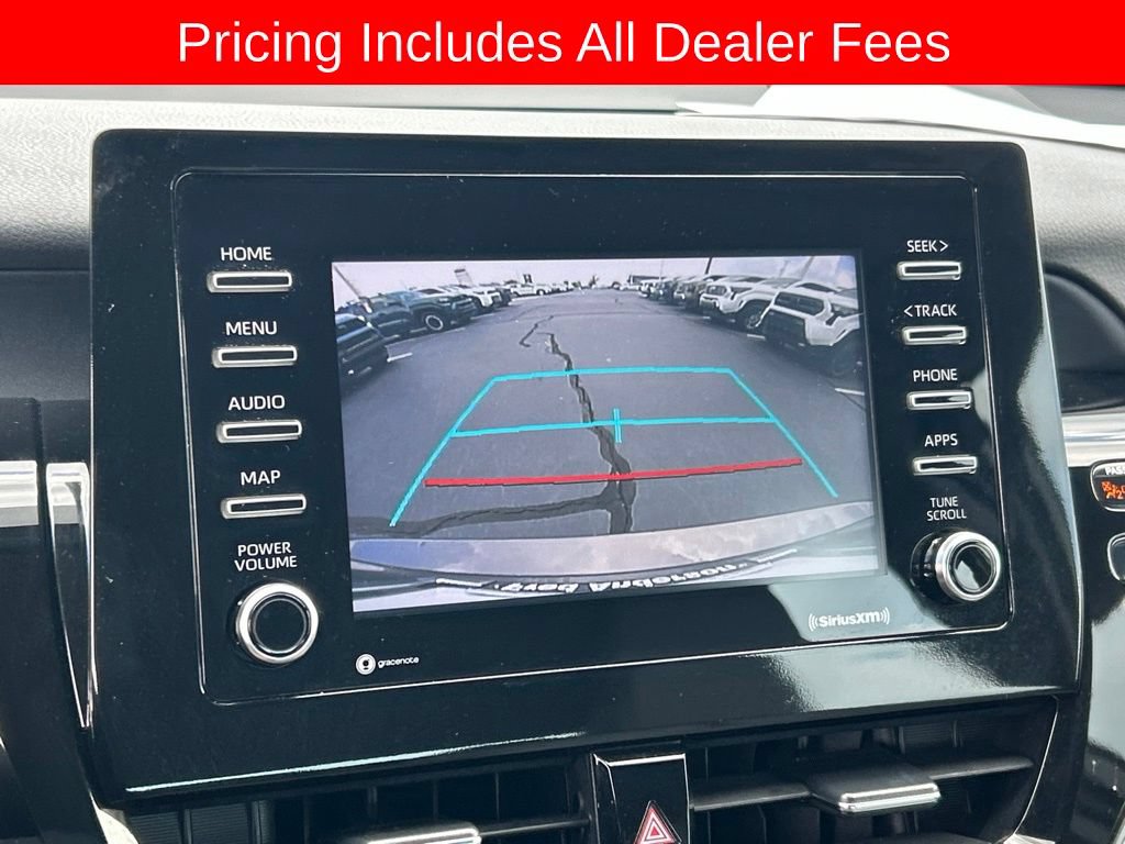 Used 2022 Toyota Camry SE FWD image 11