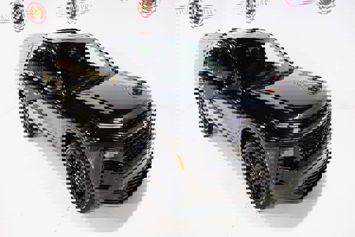 Used 2024 Chevrolet Traverse RS w/ LPO, Floor Liner Package image 8