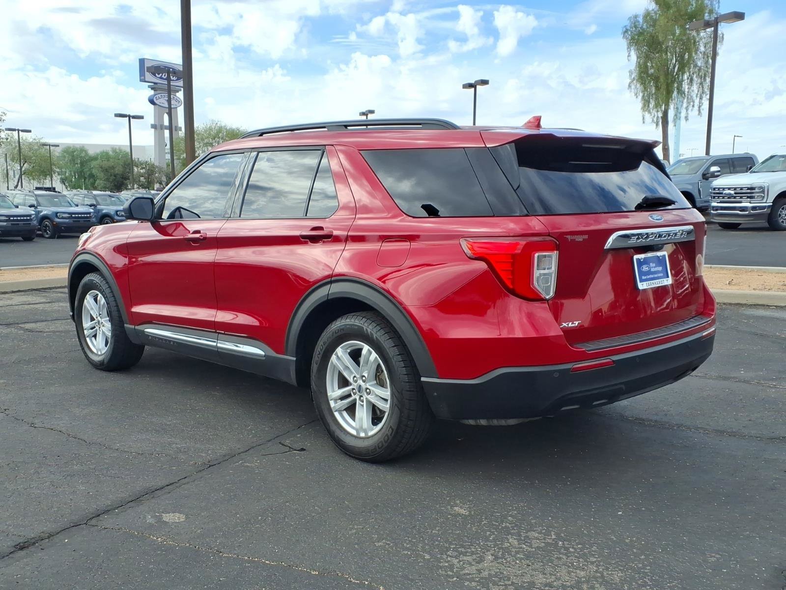Certified 2020 Ford Explorer XLT RWD image 4