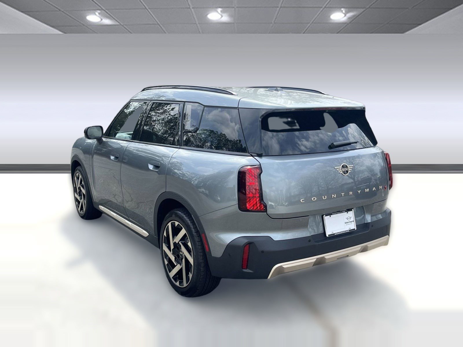 Used 2025 MINI Cooper Countryman S w/ Comfort Package Max AWD/4WD image 2