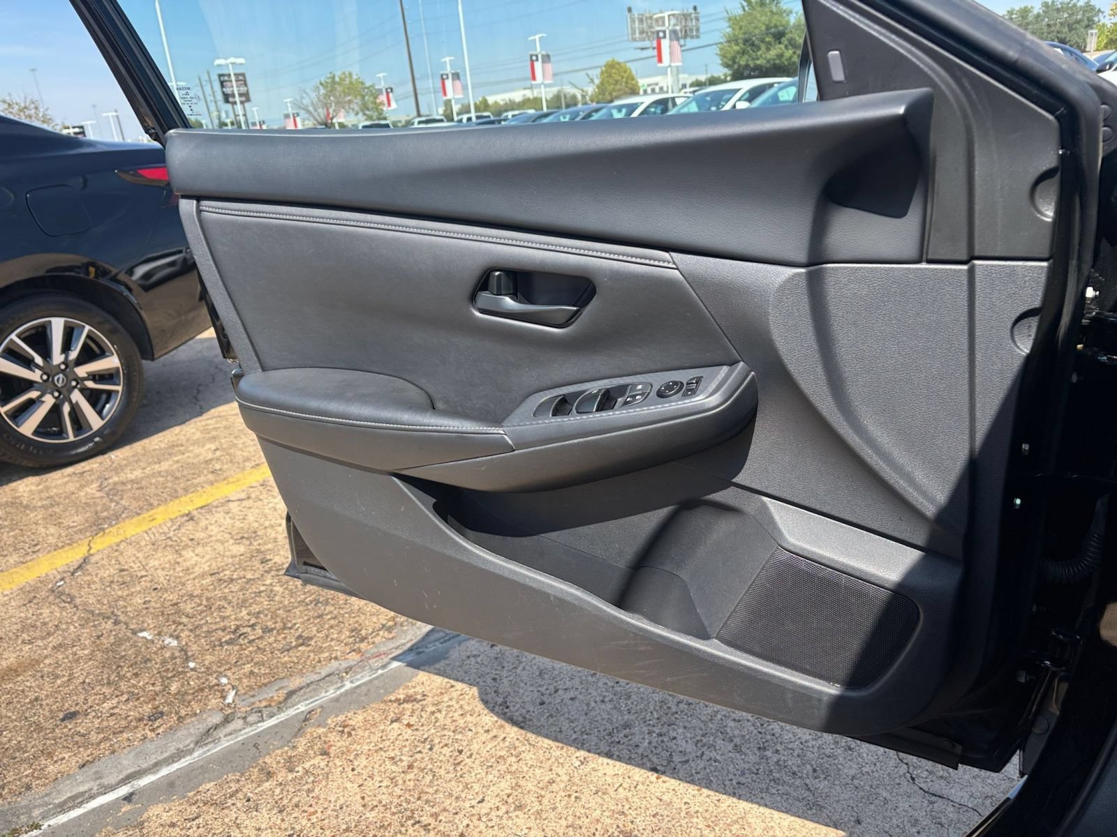 Used 2025 Nissan Sentra S FWD image 18