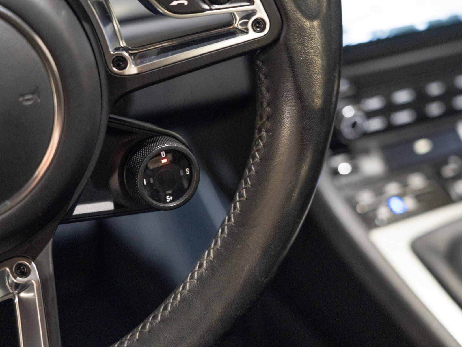 Certified 2018 Porsche 718 Cayman GTS RWD image 22