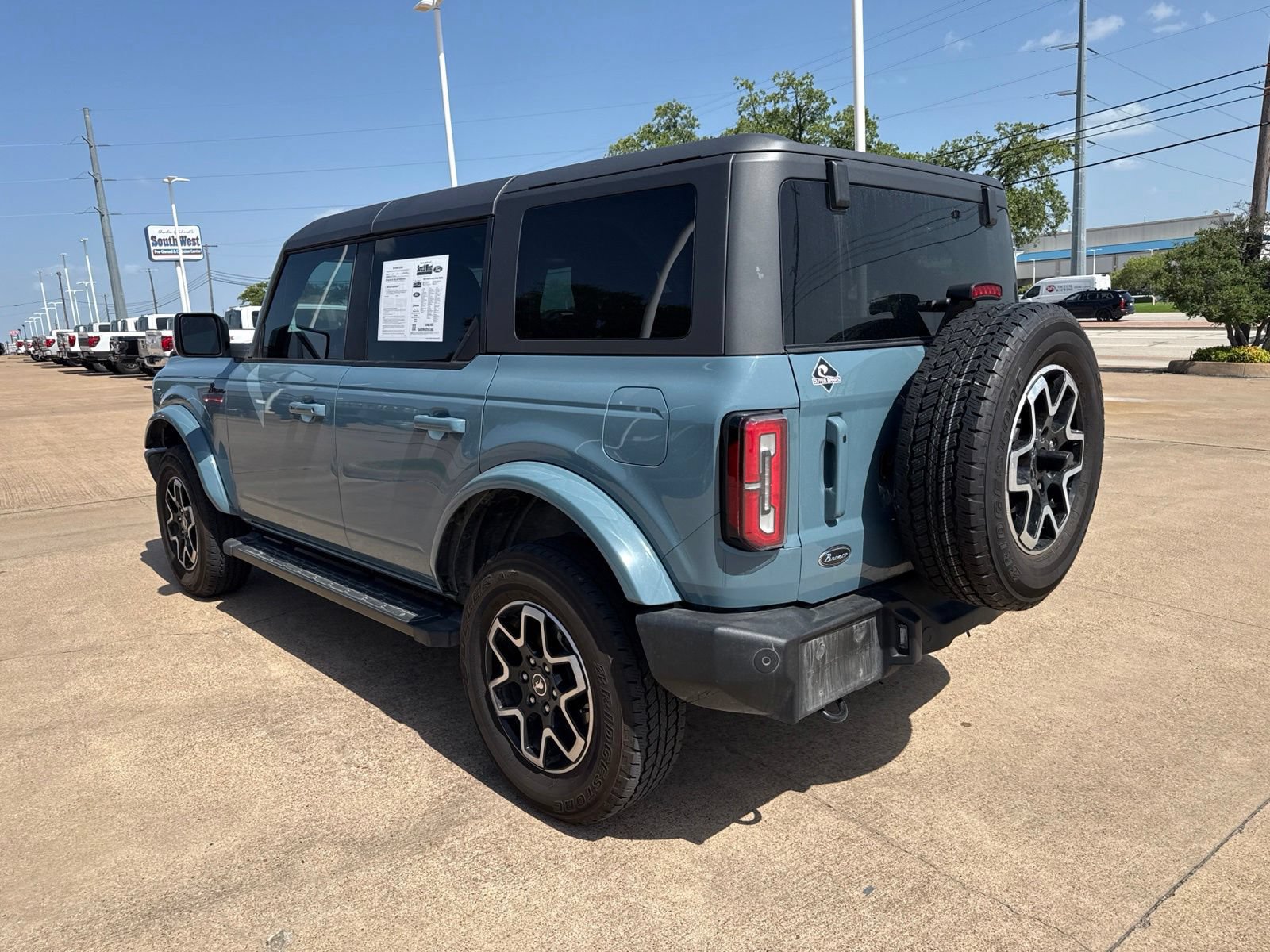 Used 2023 Ford Bronco Outer Banks AWD/4WD image 5