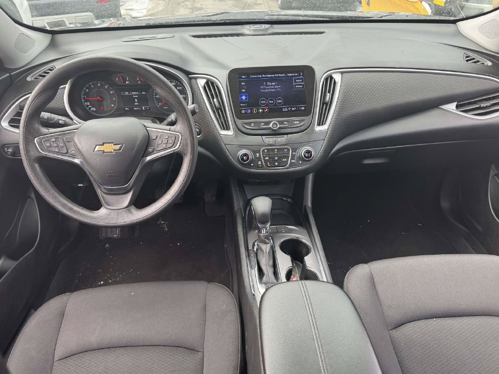 Used 2024 Chevrolet Malibu LT FWD image 12