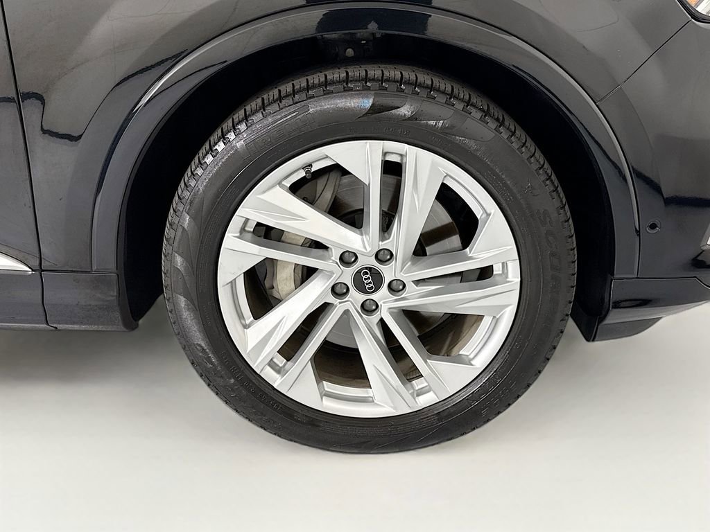 Used 2023 Audi Q7 3.0T Prestige AWD/4WD image 33