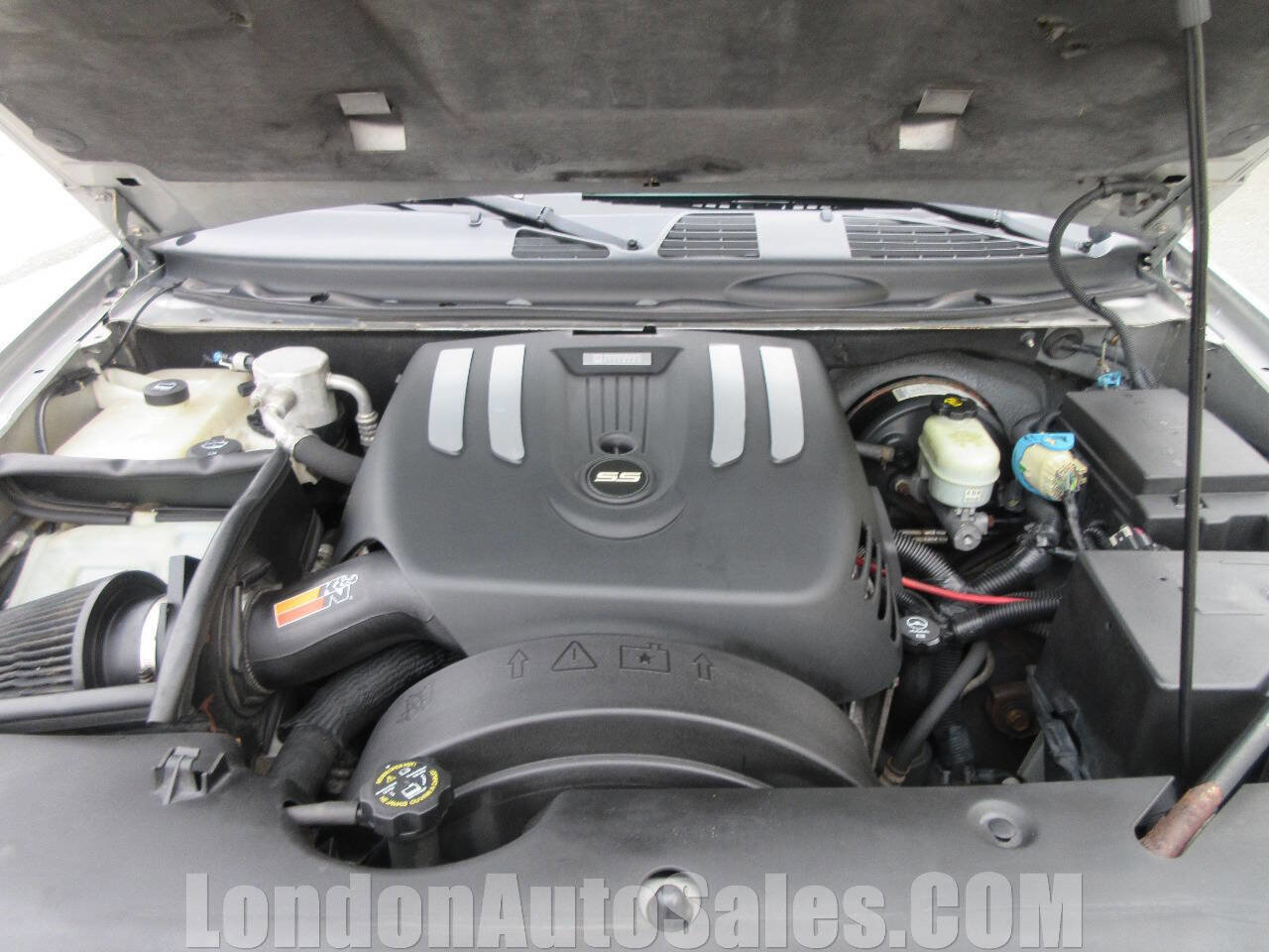 Used 2008 Chevrolet TrailBlazer SS image 16