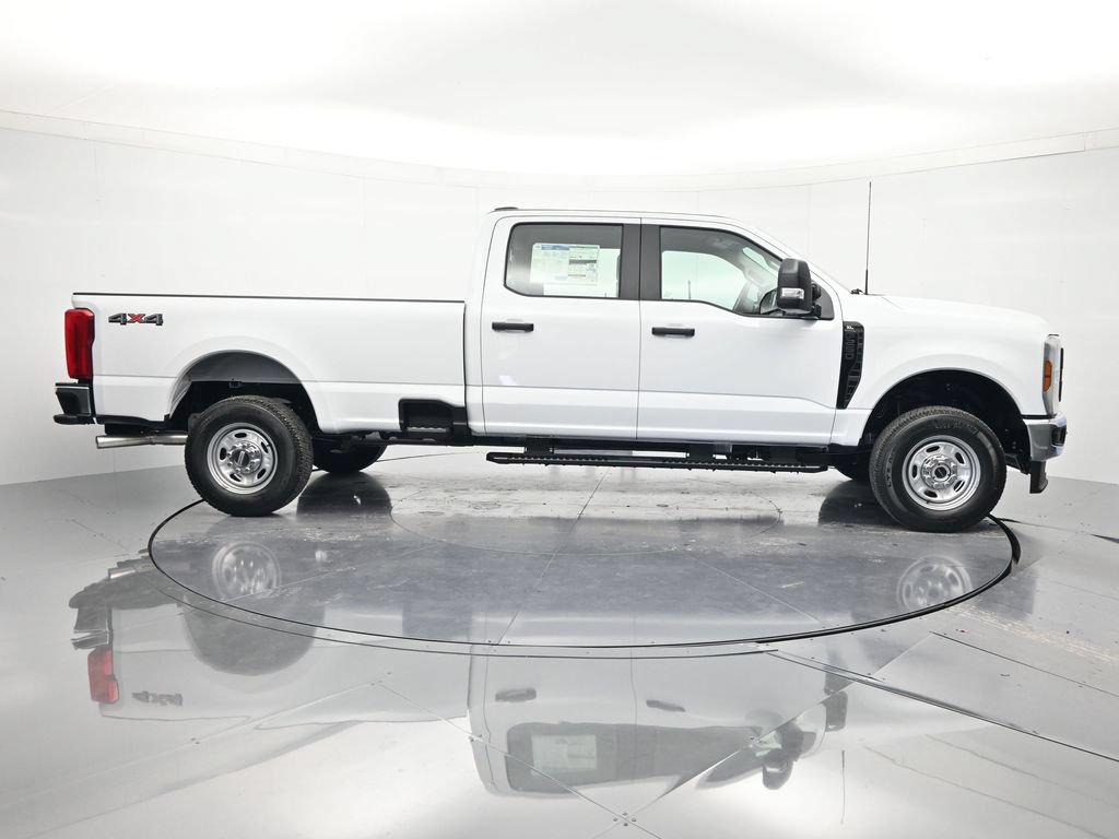 New 2027 Ford F250 XL w/ XL Chrome Package AWD/4WD image 4