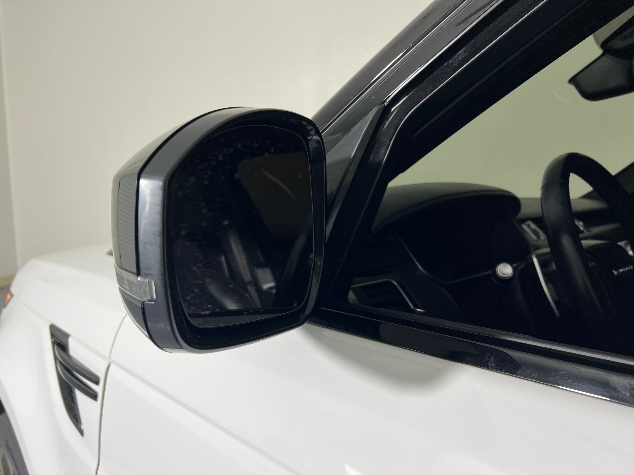 Used 2017 Land Rover Range Rover Sport HSE Dynamic image 22