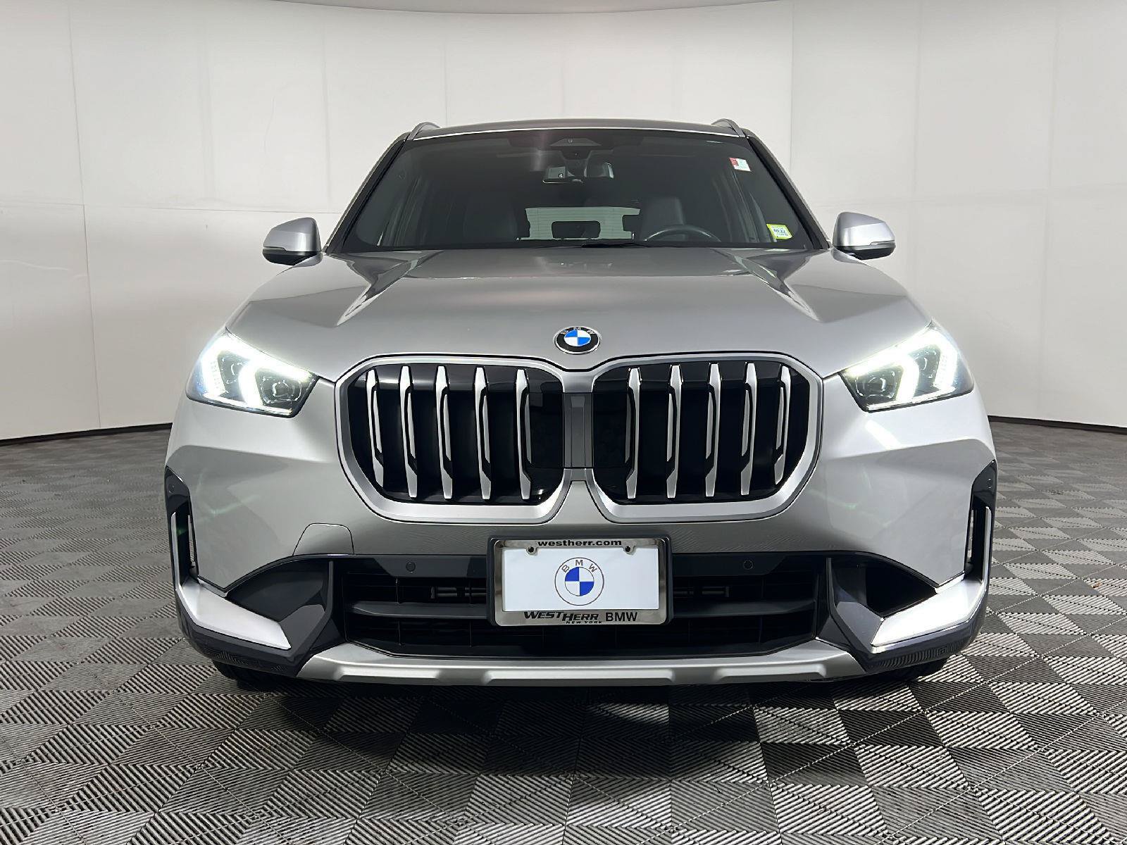 Used 2023 BMW X1 xDrive28i w/ Convenience Package AWD/4WD image 13