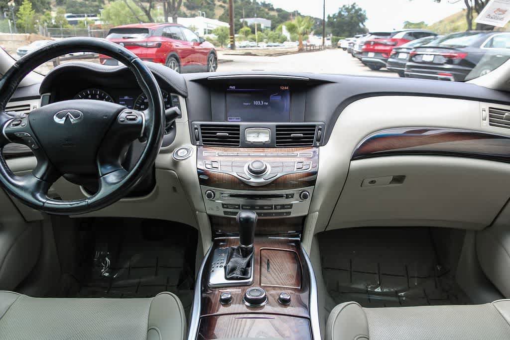 Used 2015 INFINITI Q70 L 3.7 w/ Deluxe Touring Package RWD image 13
