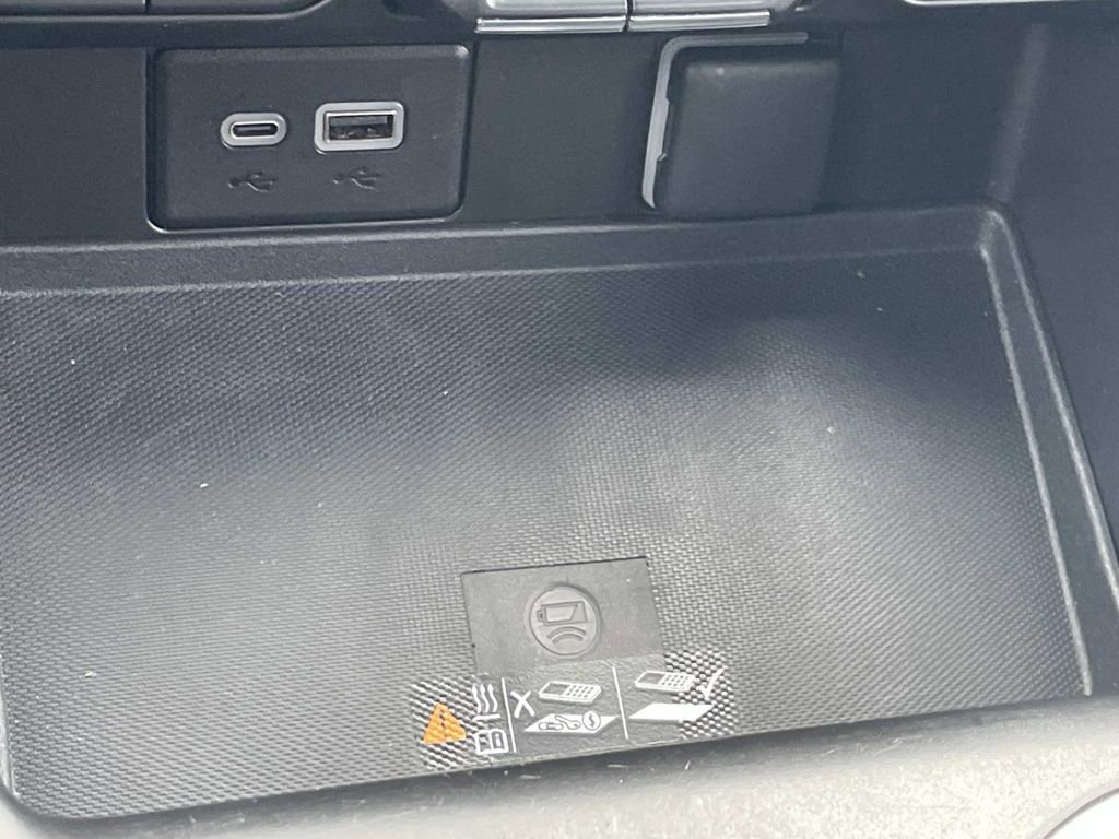 Used 2023 Chevrolet Suburban RST image 24