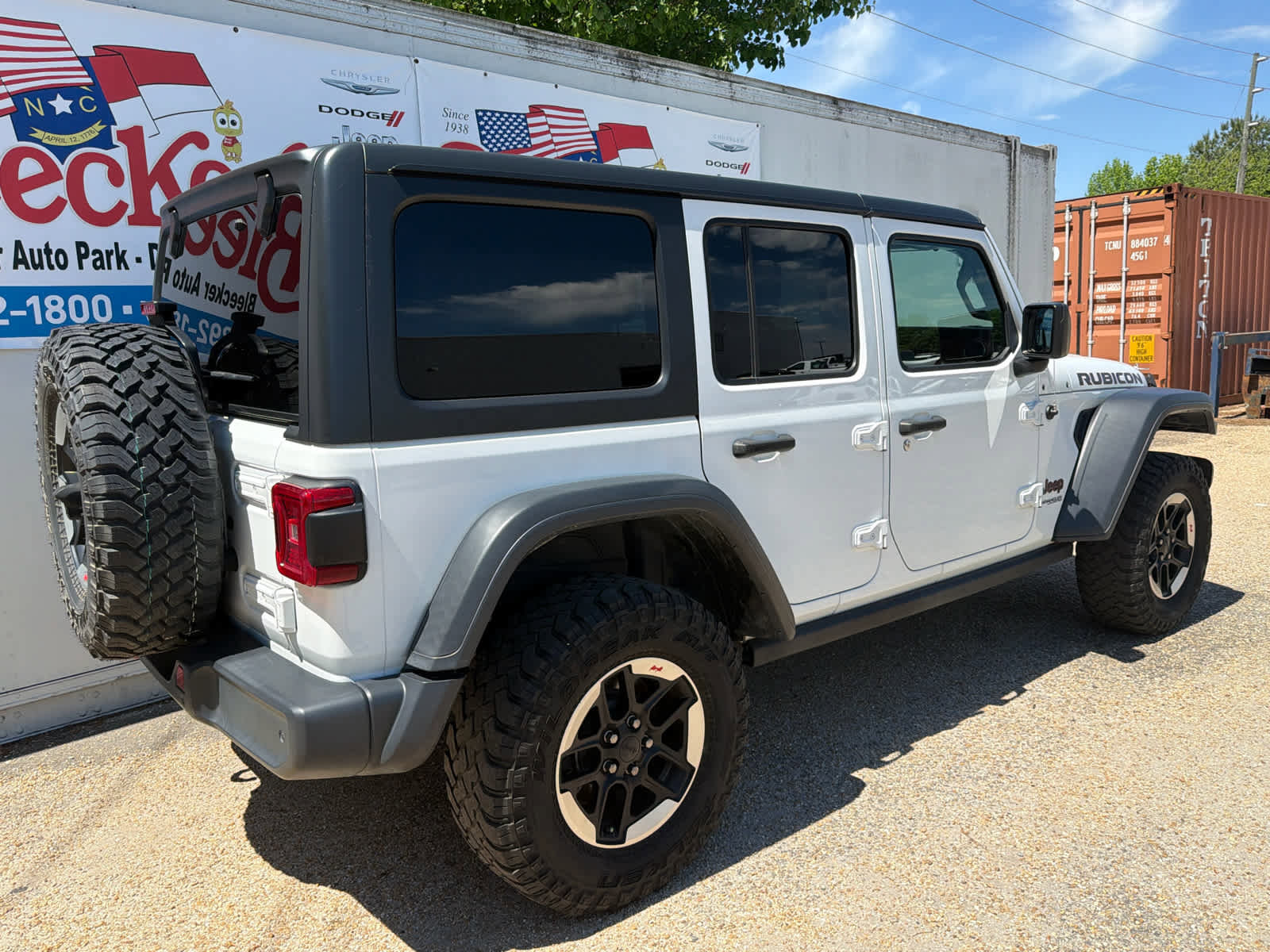 Used 2020 Jeep Wrangler Unlimited Rubicon AWD/4WD image 3