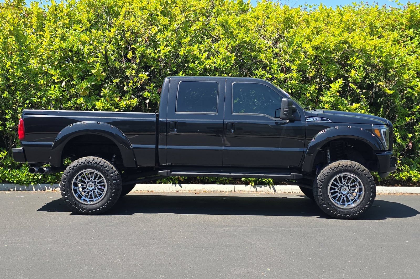 Used 2015 Ford F350 Lariat w/ FX4 4x4 Off Road Package image 3