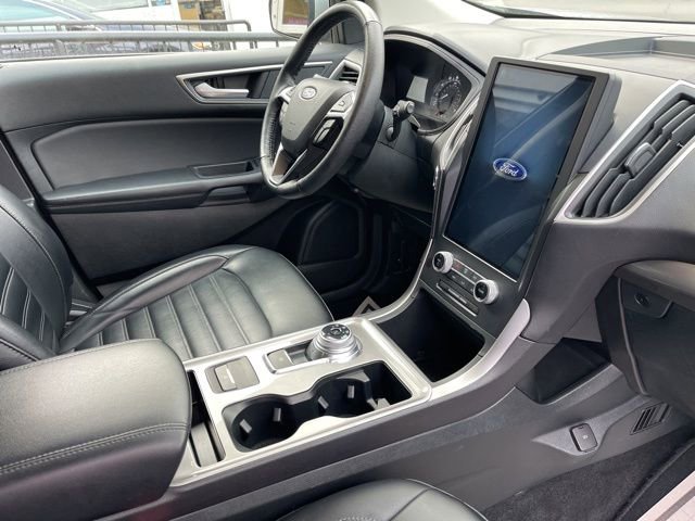 Used 2024 Ford Edge SEL AWD/4WD image 9