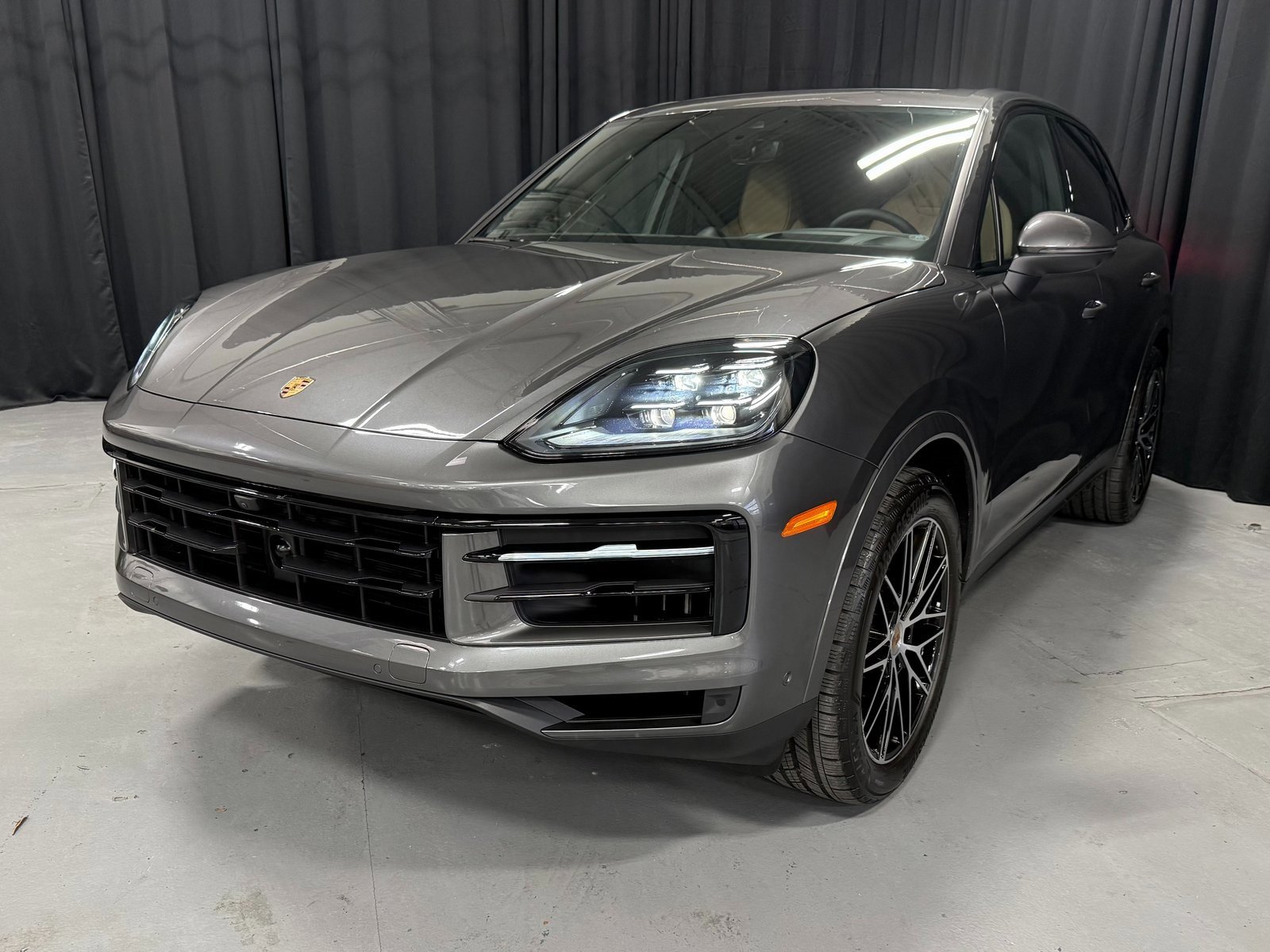 Certified 2025 Porsche Cayenne image 18