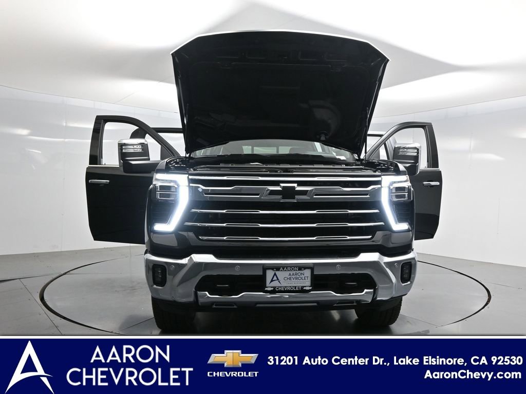 New 2026 Chevrolet Silverado 2500 LTZ w/ LTZ Premium Package AWD/4WD image 57